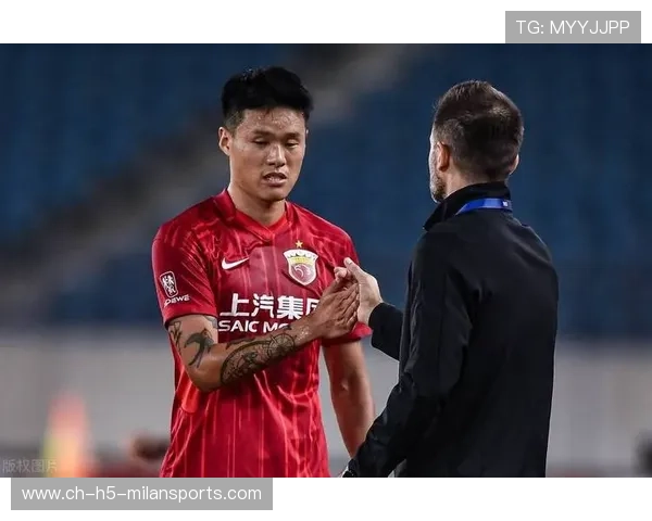 上海海港反击选择干脆，推进比对方快一步